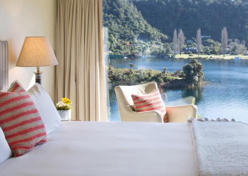 Lake Tarawera Cabine | Solitaire Lodge