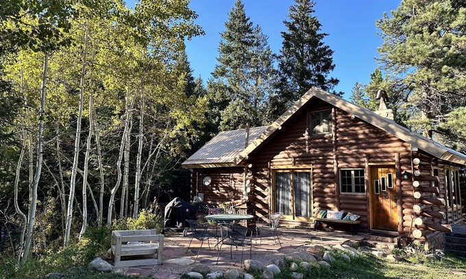 Lyons Cabine | Solitude-Cabin A: Riverside 3 Bdrm+/Private Deck & Fire Pit/40 mins From Boulder