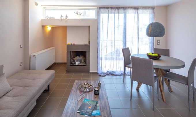 Agios Dimitrios Maison | SOLON - APPARTEMENT DELUXE CITY CENTER