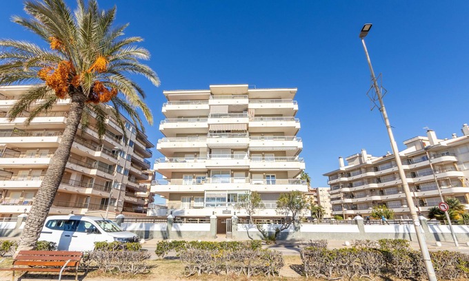 Cunit Appartement | Sombrero by Interhome