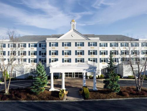 Lyons Hôtel | Somerset Hills Hotel, Tapestry Collection by Hilton