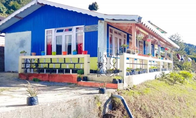 Lebong and Mineral Spring Tea Garden Maison | Sona Homestay by StayApart