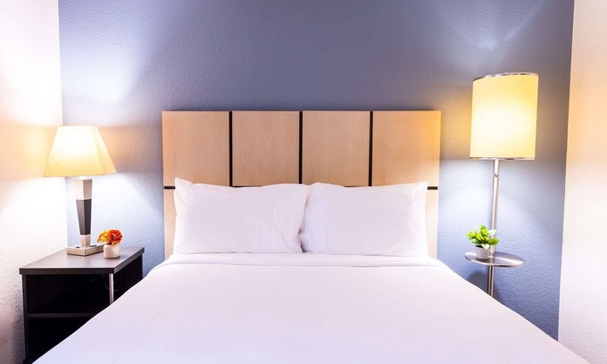 Lansing Hôtel | Sonesta Simply Suites Lansing