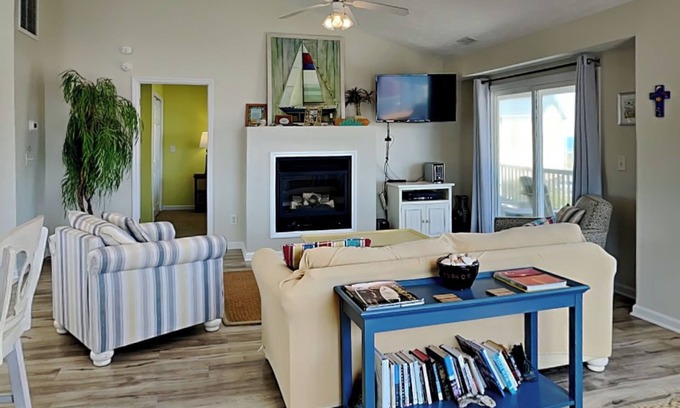 Surf City Maison | Song of the Sea | Pet-Friendly, Ocean Views