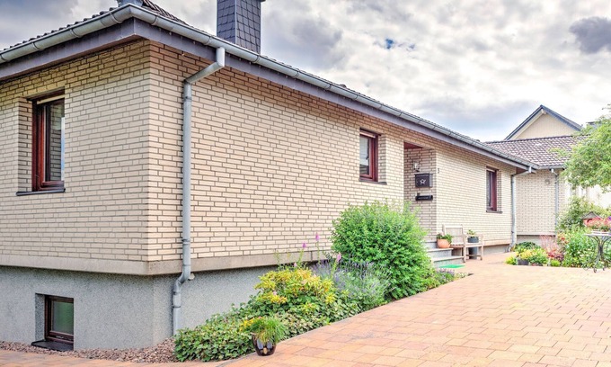 Pombsen Appartement | Appartement ensoleillé à Bad Driburg avec jardin