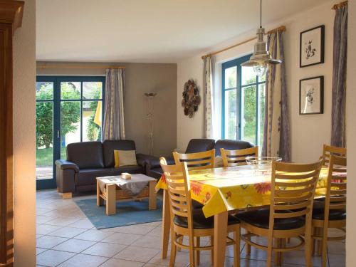 Puddemin Maison | Sonniges Reetdachhaus