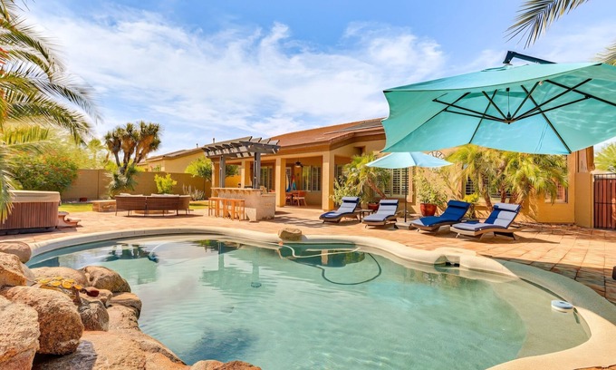 Estrella Mountain Ranch Maison | Sonoran Getaway in Goodyear: Amazing Pool, Spacious Backyard, near Golf & Hiking