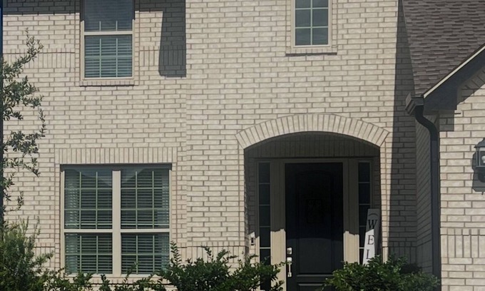 Richmond Maison | Soothing 4-bedroom house with AC in charming Booth