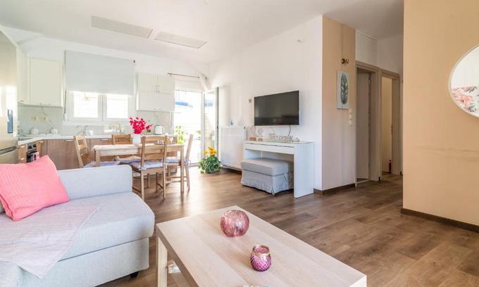 Gazi Appartement | Sophia's Comfortable Home with a Private Backyard