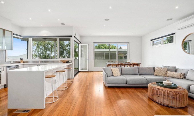 Newtown Maison | Sophisticated Family Sanctuary