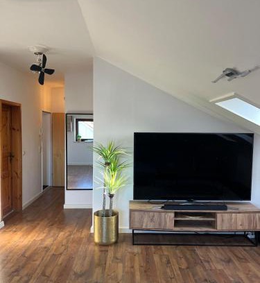 Ebersberg District Appartement | Sorglos in Poing klimatisiert - Messe München, Flughafen, Therme Erding