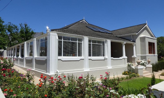 Barrydale Maison | Sorgvry - House of Guests