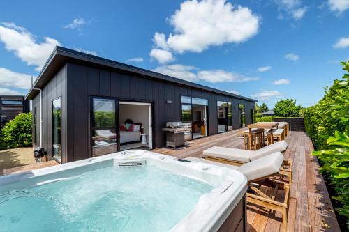 Martinborough Maison | Sotally Tober Retreat