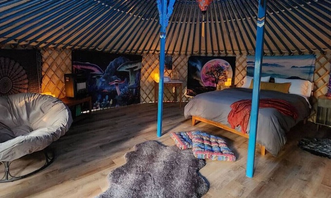 Buckley Location De VR | Soul Yurt - artisan made with cedar hot tub