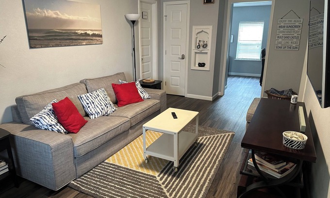 Austin Maison | South Austin Cottage with High-Speed Fiber Internet