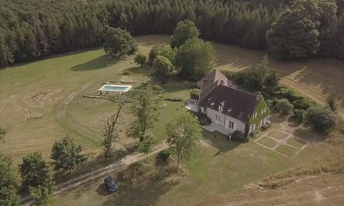 La Tagniere Maison | Bourgogne du Sud, piscine, 10 personnes Nature, calme, vue, culture