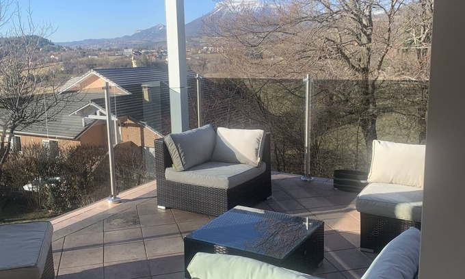 Gap Maison | Villa plein sud dans les hauteurs de GAP avec vue panoramique sur les montagnes