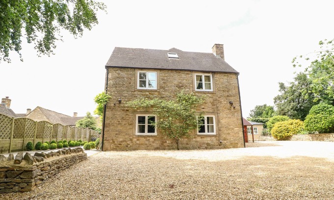 Stow-on-the-Wold Cottage | South Hill Farmhouse, STOW-ON-THE-WOLD