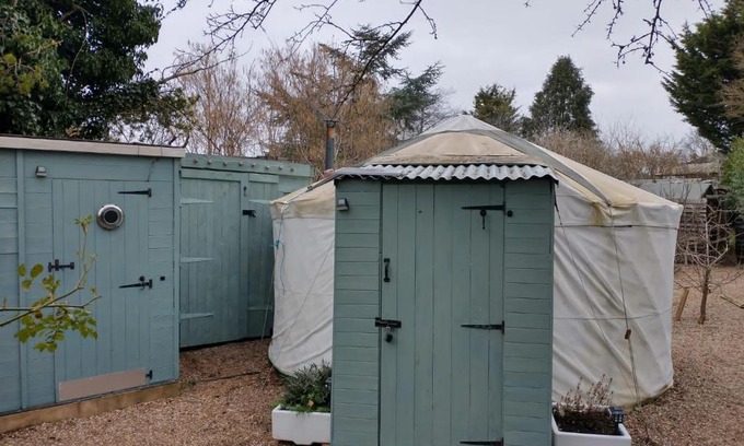 Magor Autre | South Wales Yurt-Cosy, log burner & private garden