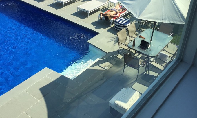 Shinnecock Hills Maison | Maison / piscine de Southampton récemment rénovée