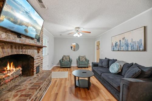 Ladson Maison | Southern Serenity Minutes From The Interstate