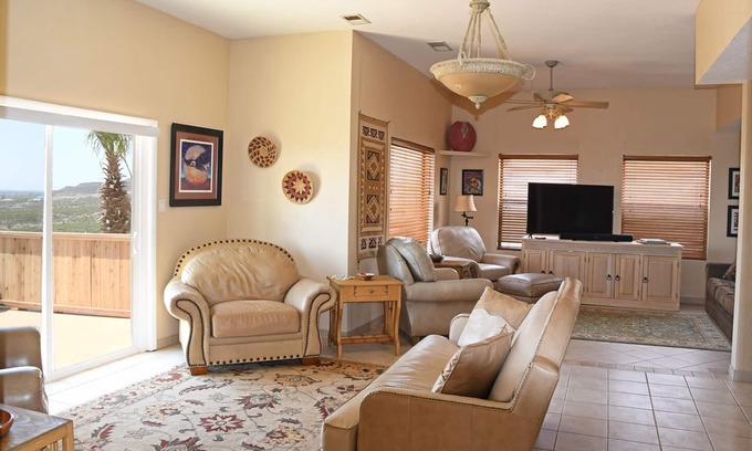 Alamogordo Maison | Southwest Elegance with Amazing Views!