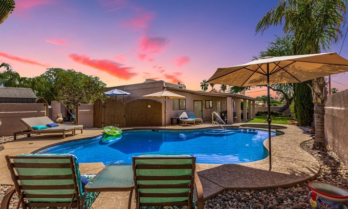 Golden Springs Maison | Southwest Villa 3/2 w/ pool and spa near Golf/hiking