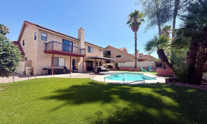 Oro Valley Maison | Southwestern Paradise, Simply Classic