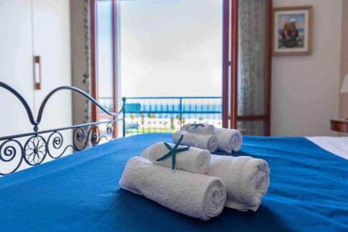 Soverato Appartement | Soverato luxury panoramic house by the sea