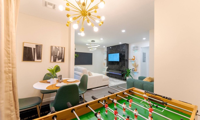 East Orange Maison | Sovereign Cottage-Parking , Self Check-in & Wifi