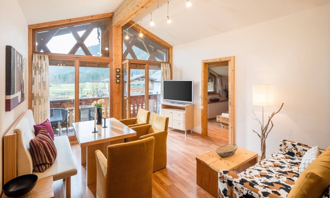 Haldensee Appartement | SPA chalet for 4 - The Bäckergut on Lake Haldensee