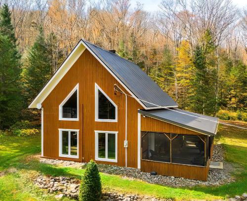 Saint-Hermenegilde Chalet De Ski | Spa Nature Estrie