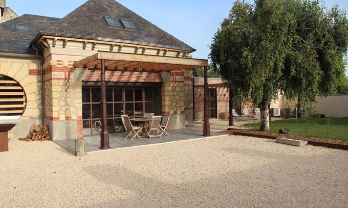 Beaumont-en-Veron Cottage | Gîte de charme avec spa, piscine intérieure et jardin clos près de Chinon