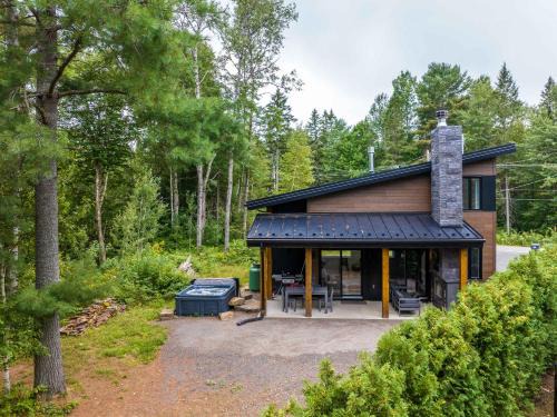 Mauricie Chalet De Ski | Spa & River - L'ecureuil