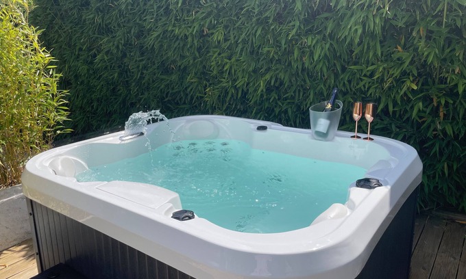 Louresse-Rochemenier Cottage | Suite "Spa" 2 personnes - Domaine des Varennes