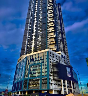 Taman Century Appartement | Space Residency by Avery with Cityview at JBCC #Free Parking #Walk 100m to KSL #Infinity Pool #中英文房东