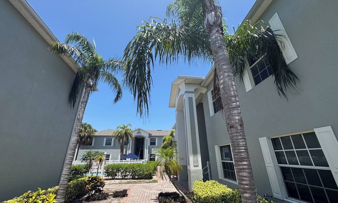 Port Canaveral Copropriété | Space Surf Sea 3 Bedroom Condo by Cocoa Beach Pier