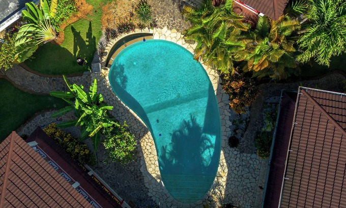 El Callejon Appartement | Spacieux appartement- 2 CH/2SDB/ A/C - Piscine -Jardin - Proche plages et centre