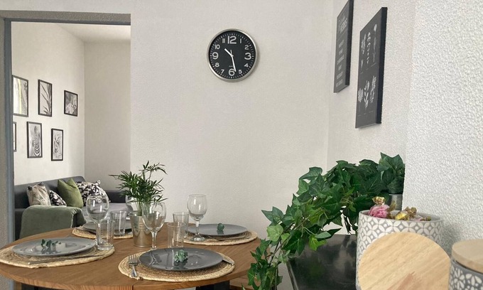 Feignies Appartement | Spacieux Proche Zone Industrielle Tout Confort