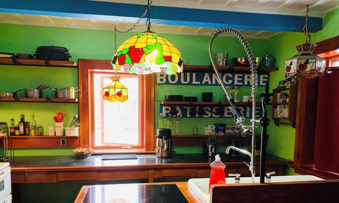 Saint-Andre-d'Argenteuil Chalet De Ski | Spacious Chalet for rent in the Laurentia s, one hour from Montreal. Sleeps 4.