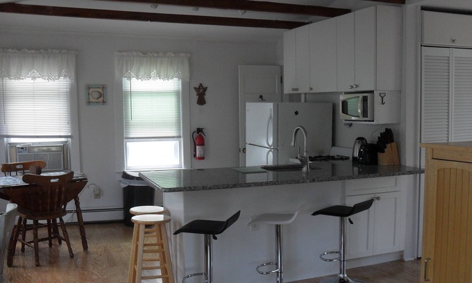 Ocean Grove Maison | Ocean Grove Spacieux 1 chambre Apt, Ocean Block, terrasse privée Location d'été Wkly