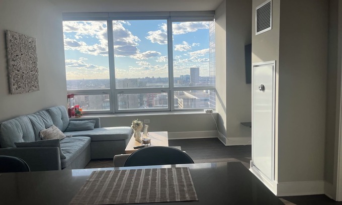 The Loop Appartement | Spacious 1 bd sleeps 4 quiet and near Michigan Ave