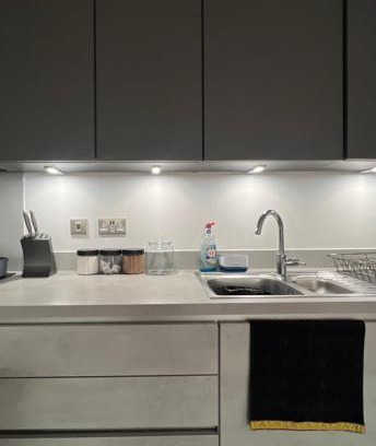 South Hornchurch Appartement | Spacious 1 bedroom apart - lux bright with balcony