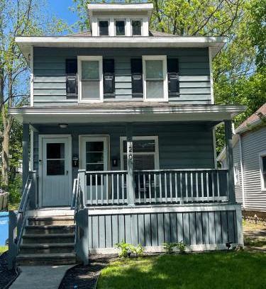 Lansing Appartement | Spacious 1 Bedroom Duplex