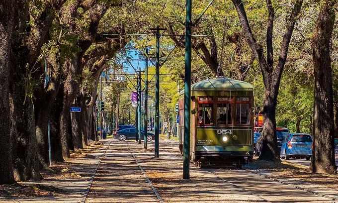 French Quarter Appartement | PEUT ÊTRE MERVEILLEUX À NOLA !! BEAU 850 SF 1B / 1B FRANÇAIS QTR! PARKING INCLUS!