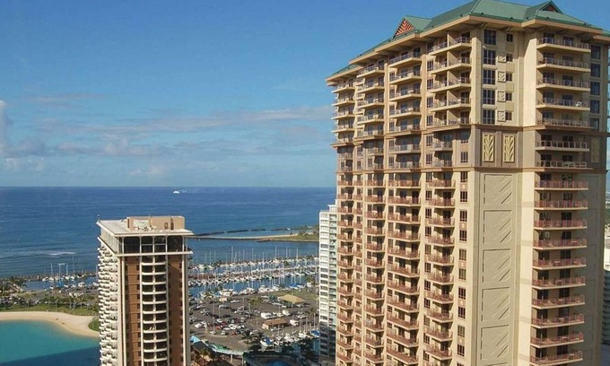 Waikiki Station Balnéaire | Spacious 1BR Premier Suite at Grand Waikikian – Aloha Comfort in Waikiki