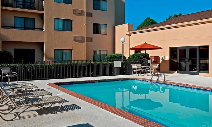 University Place Hôtel | Spacious 1BR Unit Near Pavilion | Pet-Friendly, Pool, Fitness Center