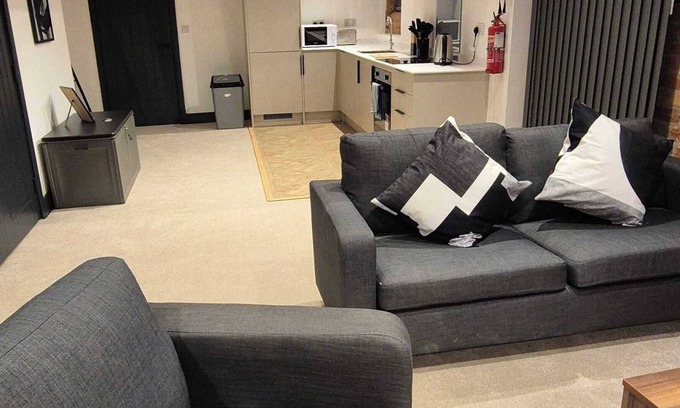Newark Appartement | Spacious 2 Bedroom Apartment in Central Newark