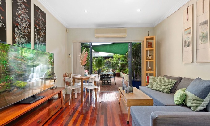 Alexandria Maison | Spacious 2-Bed Townhouse with Garage & Patio