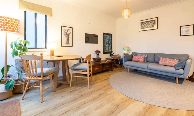 Brunswick North Appartement | Spacious 2 Bedroom Apartment in Brunswick with Patio and Parking